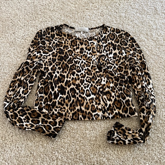 Top - Picture 3 of 3